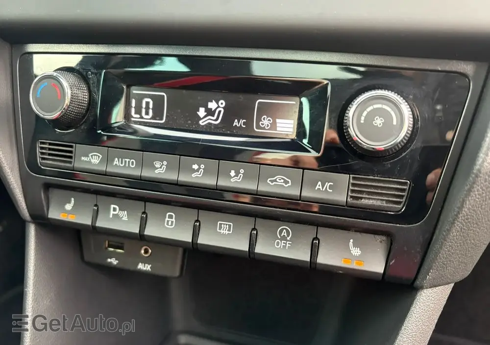 SKODA RAPID Spaceback 1.6 TDI (Green tec) Monte Carlo