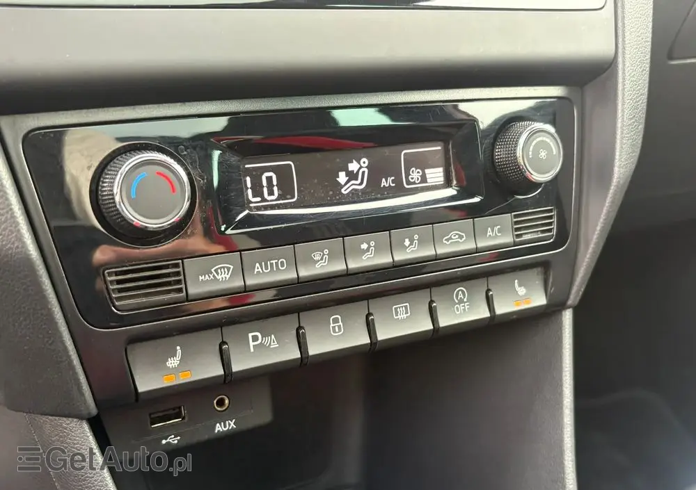 SKODA RAPID Spaceback 1.6 TDI (Green tec) Monte Carlo