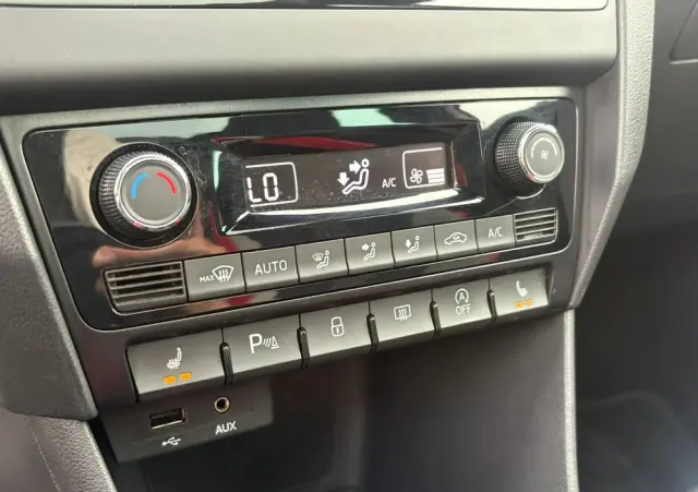 SKODA RAPID Spaceback 1.6 TDI (Green tec) Monte Carlo