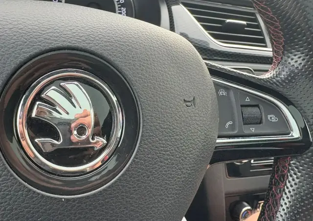 SKODA RAPID Spaceback 1.6 TDI (Green tec) Monte Carlo