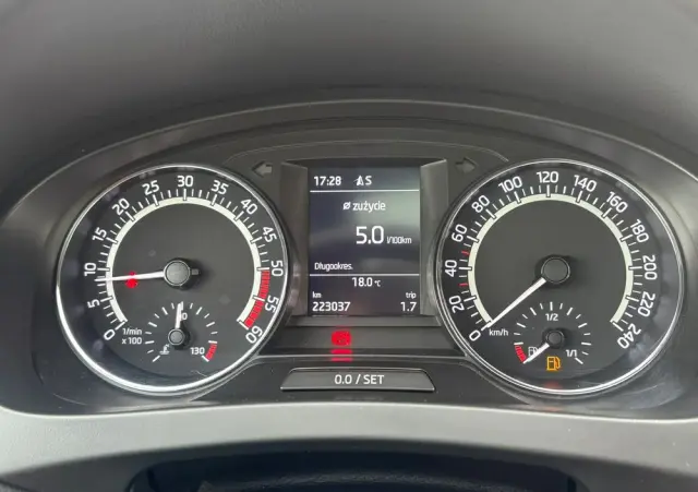 SKODA RAPID Spaceback 1.6 TDI (Green tec) Monte Carlo