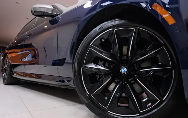 BMW I7 105.7kWh xDrive60 M Sport