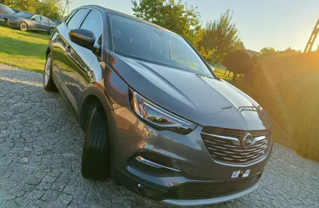 OPEL Grandland 