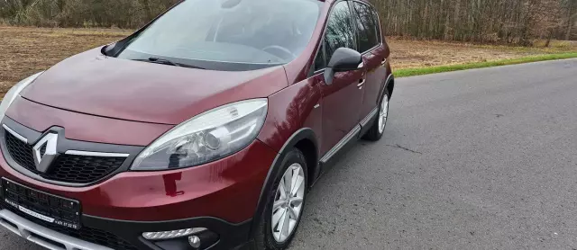 RENAULT Scenic Xmod 1.6 dCi Energy Bose Edition