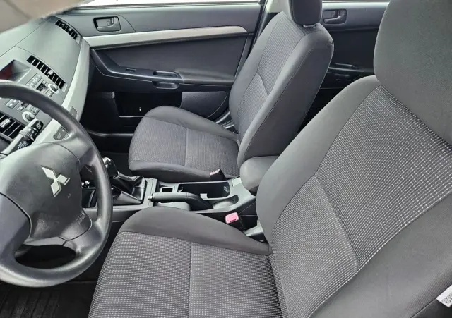 MITSUBISHI Lancer 1.8 Instyle