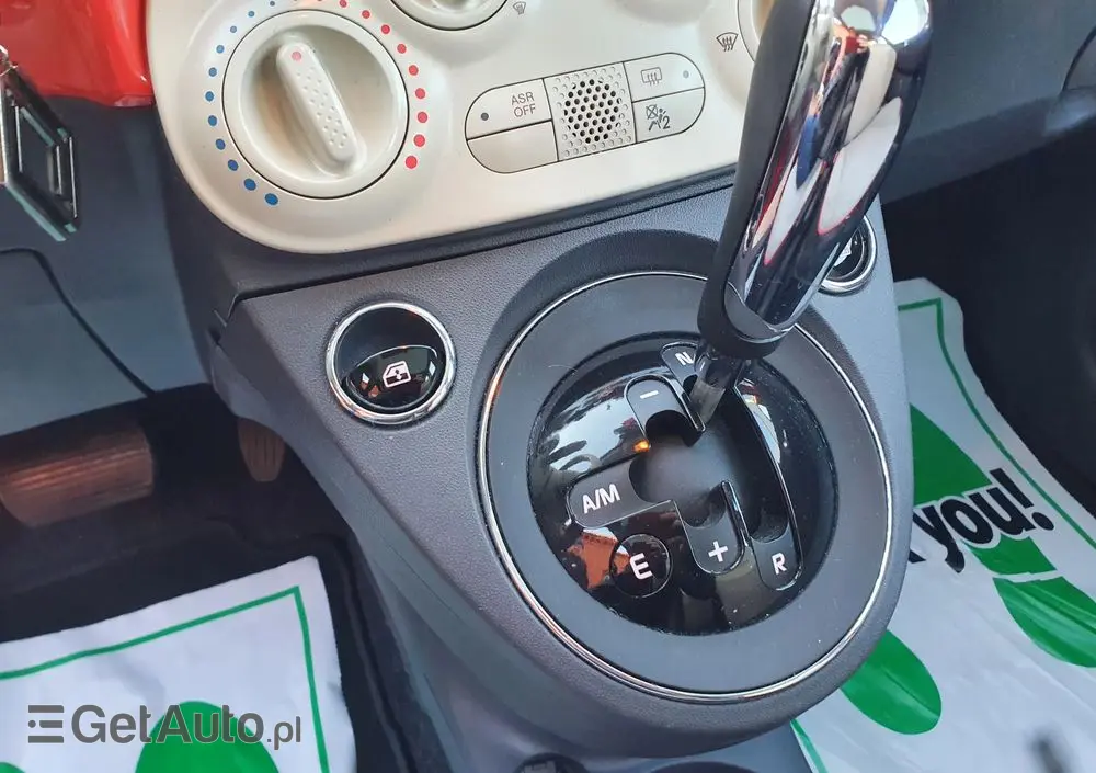 FIAT 500 1.2 8V Lounge Euro6