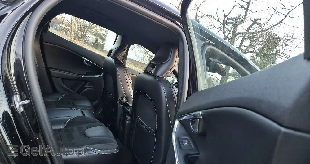 VOLVO V40 D2 RDesign