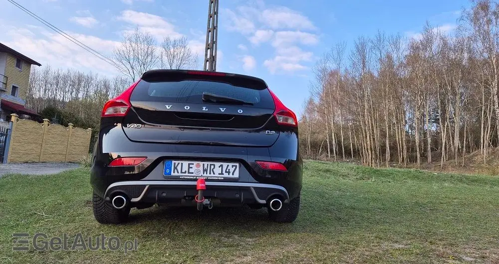VOLVO V40 D2 RDesign