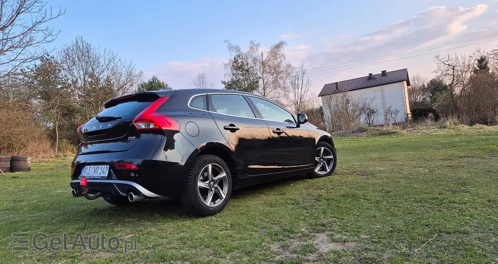 VOLVO V40 D2 RDesign