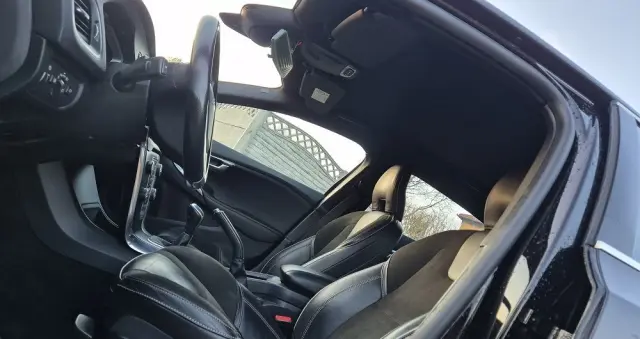 VOLVO V40 D2 RDesign