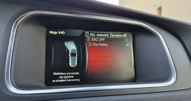 VOLVO V40 D2 RDesign