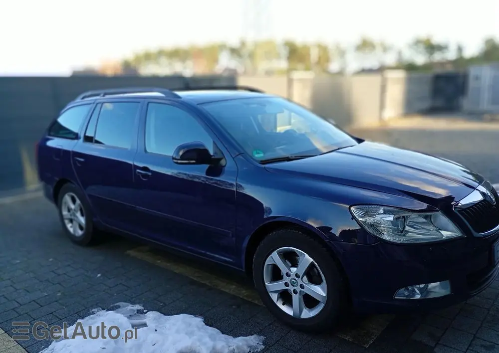 SKODA Octavia 1.6 TDI Ambiente DSG