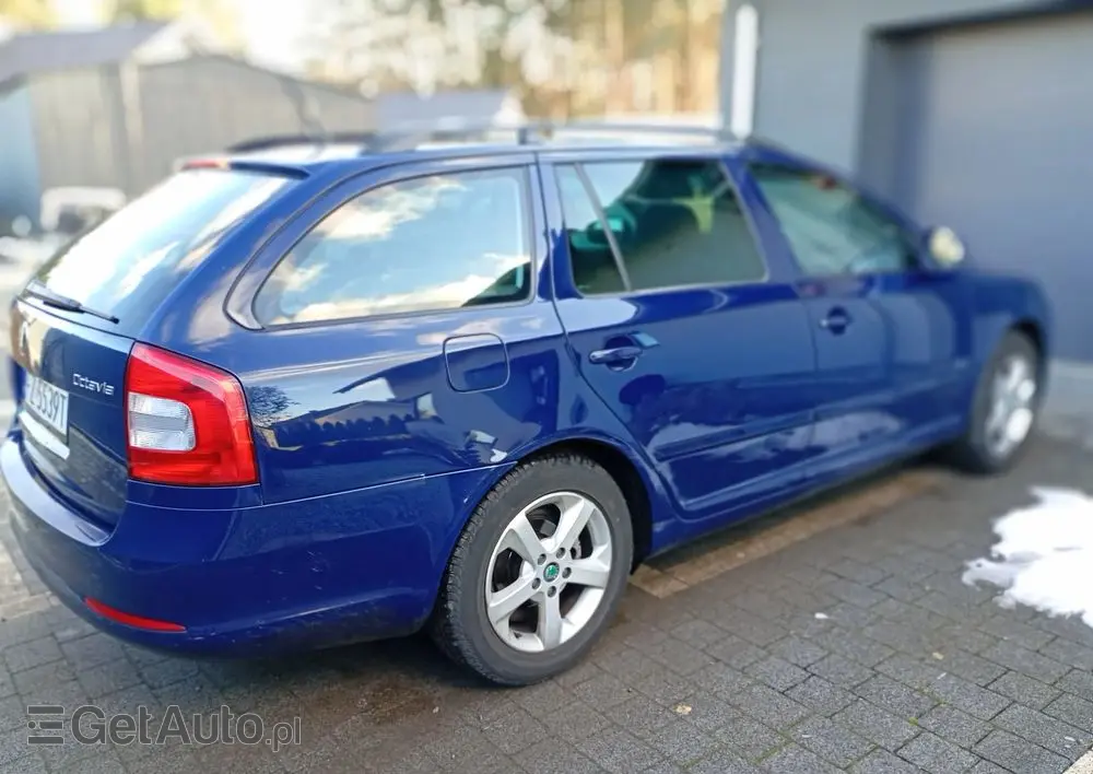 SKODA Octavia 1.6 TDI Ambiente DSG