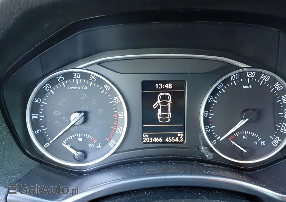 SKODA Octavia 1.6 TDI Ambiente DSG