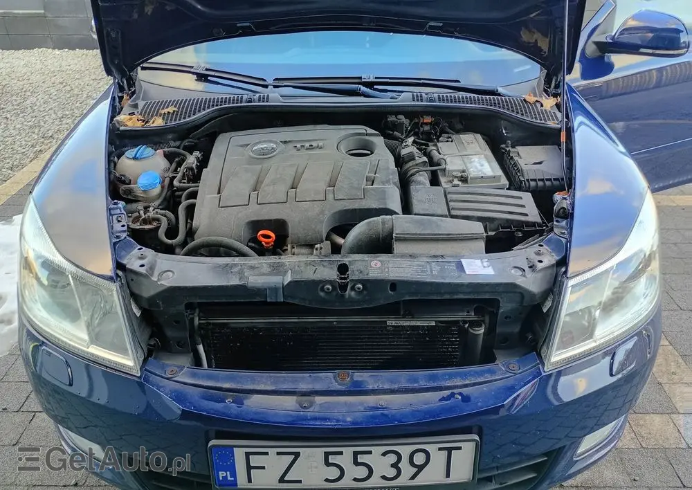SKODA Octavia 1.6 TDI Ambiente DSG