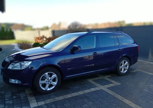 SKODA Octavia 1.6 TDI Ambiente DSG