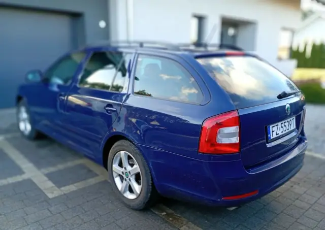SKODA Octavia 1.6 TDI Ambiente DSG