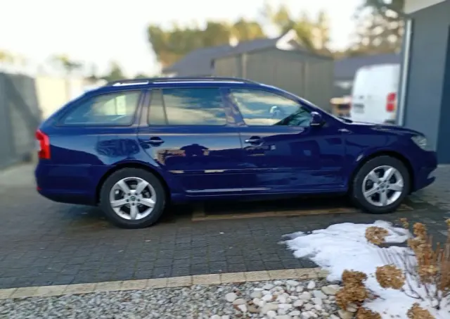 SKODA Octavia 1.6 TDI Ambiente DSG
