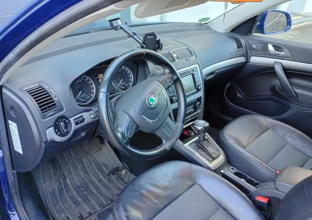 SKODA Octavia 1.6 TDI Ambiente DSG