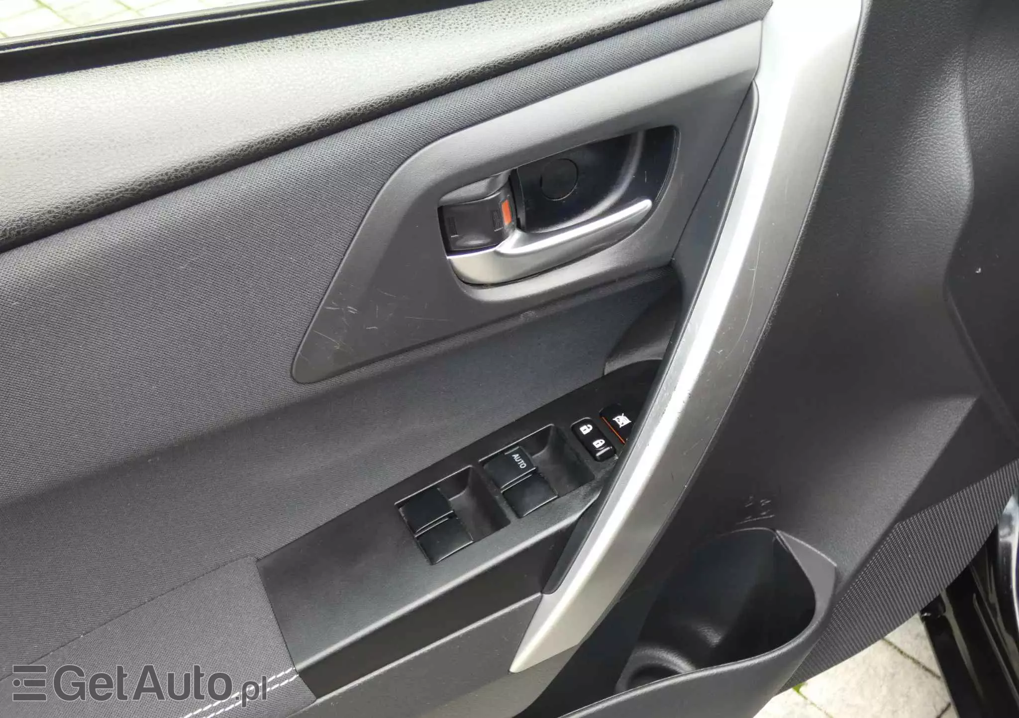 TOYOTA Auris 1.6 Valvematic Executive