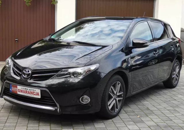 TOYOTA Auris 1.6 Valvematic Executive
