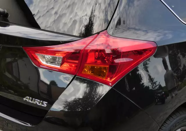 TOYOTA Auris 1.6 Valvematic Executive