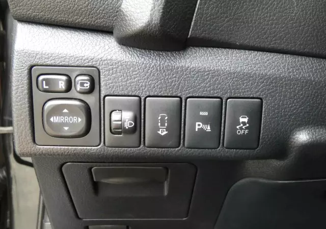 TOYOTA Auris 1.6 Valvematic Executive