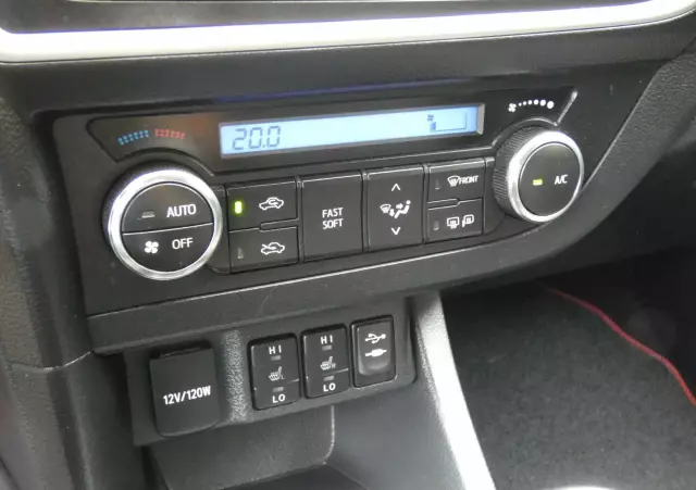 TOYOTA Auris 1.6 Valvematic Executive