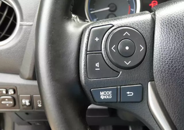 TOYOTA Auris 1.6 Valvematic Executive