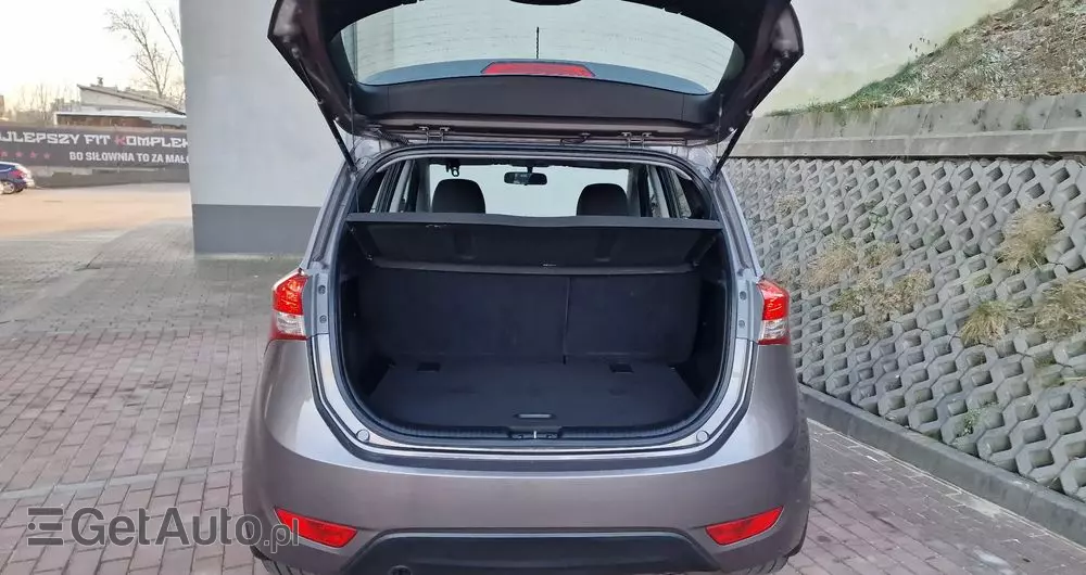 HYUNDAI Ix20 1.4 Premium