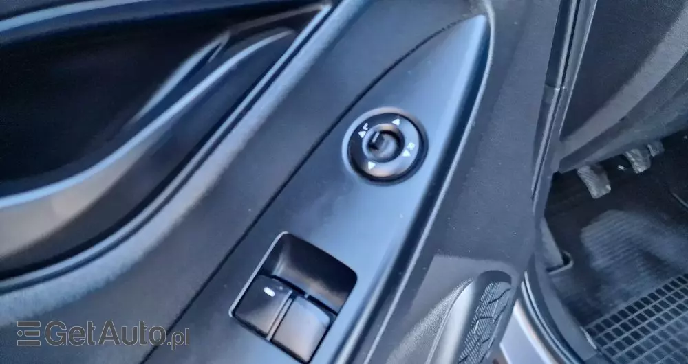 HYUNDAI Ix20 1.4 Premium