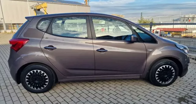 HYUNDAI Ix20 1.4 Premium