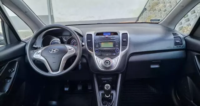 HYUNDAI Ix20 1.4 Premium
