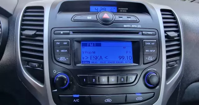 HYUNDAI Ix20 1.4 Premium