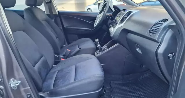 HYUNDAI Ix20 1.4 Premium