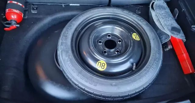 HYUNDAI Ix20 1.4 Premium