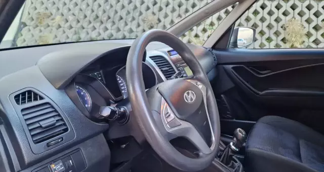 HYUNDAI Ix20 1.4 Premium