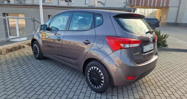 HYUNDAI Ix20 1.4 Premium