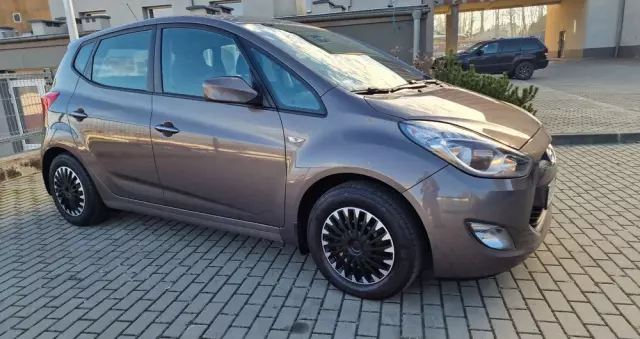 HYUNDAI Ix20 1.4 Premium