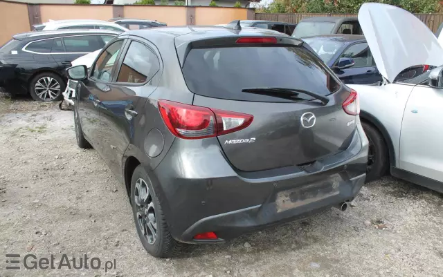 MAZDA 2 