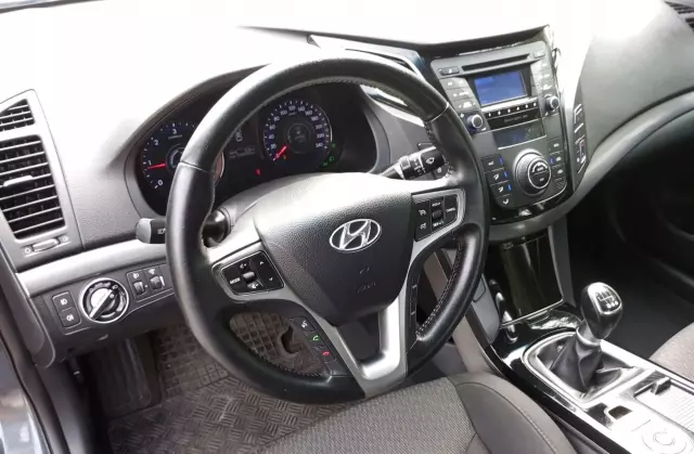 HYUNDAI I40 1.7 CRDi (116 KM)