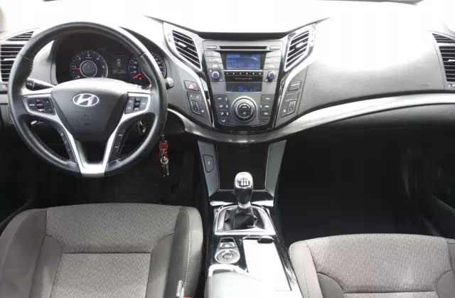 HYUNDAI I40 1.7 CRDi (116 KM)