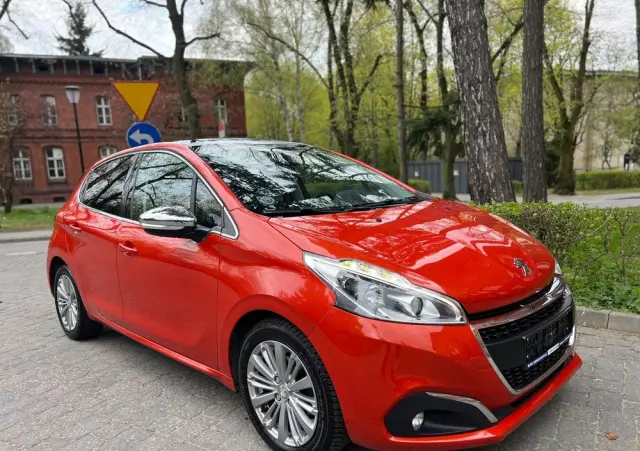 PEUGEOT 208 1.6 BlueHDi Allure S&S