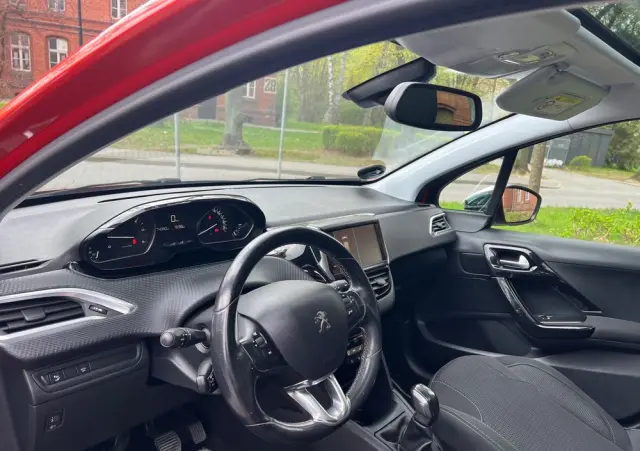 PEUGEOT 208 1.6 BlueHDi Allure S&S