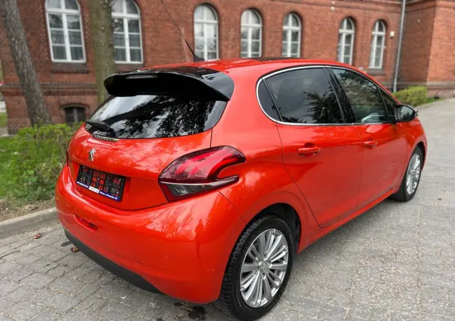 PEUGEOT 208 1.6 BlueHDi Allure S&S