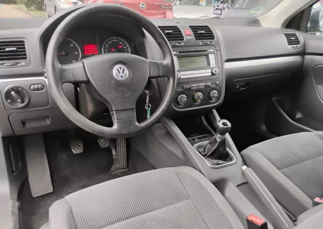 VOLKSWAGEN Jetta 1.9 TDI Comfortline