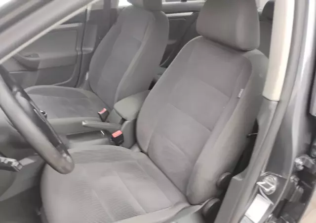 VOLKSWAGEN Jetta 1.9 TDI Comfortline