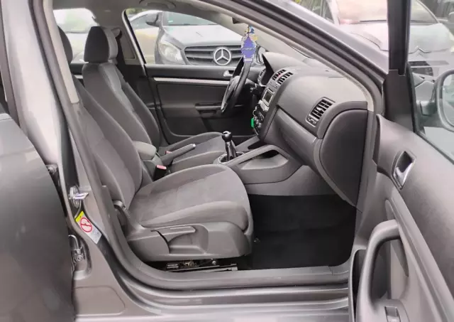 VOLKSWAGEN Jetta 1.9 TDI Comfortline