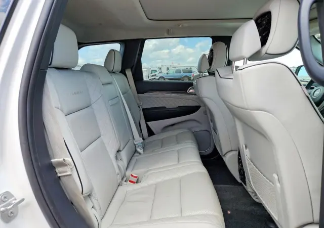 JEEP Grand Cherokee 3.6 V6 Overland Summit