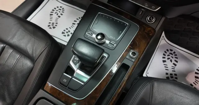 AUDI Q5 2.0 TFSI Quattro Sport S tronic